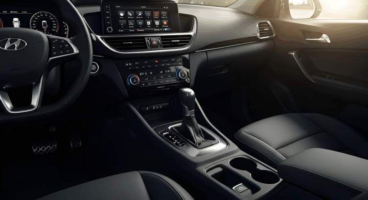 Rental of a varied range of vehicles with automatic transmission in the Metropole region