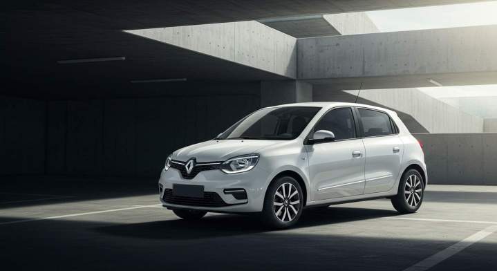 Car available for rental on public holidays in Reunion Island